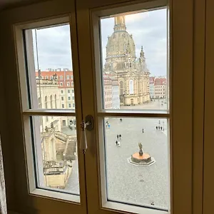 https://exklusives-luxusapartment-mit-einmaligem-blick-zur.dresdenhotels.net