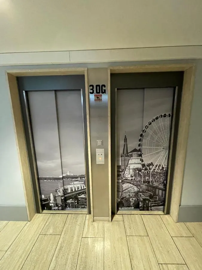 4* Boutique Zimmer Am Duesseldorf Hafen + Oepnv & Tg Apartamento