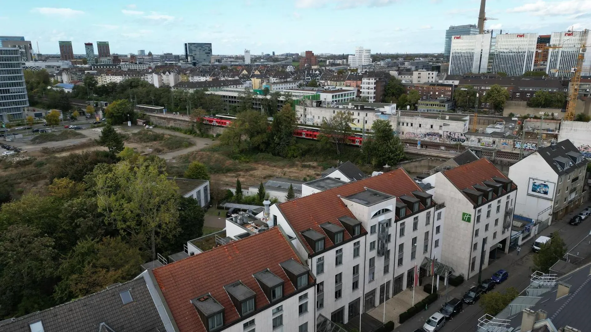 Ferienwohnung 4* Boutique Zimmer am Düsseldorf Hafen + ÖPNV&TG